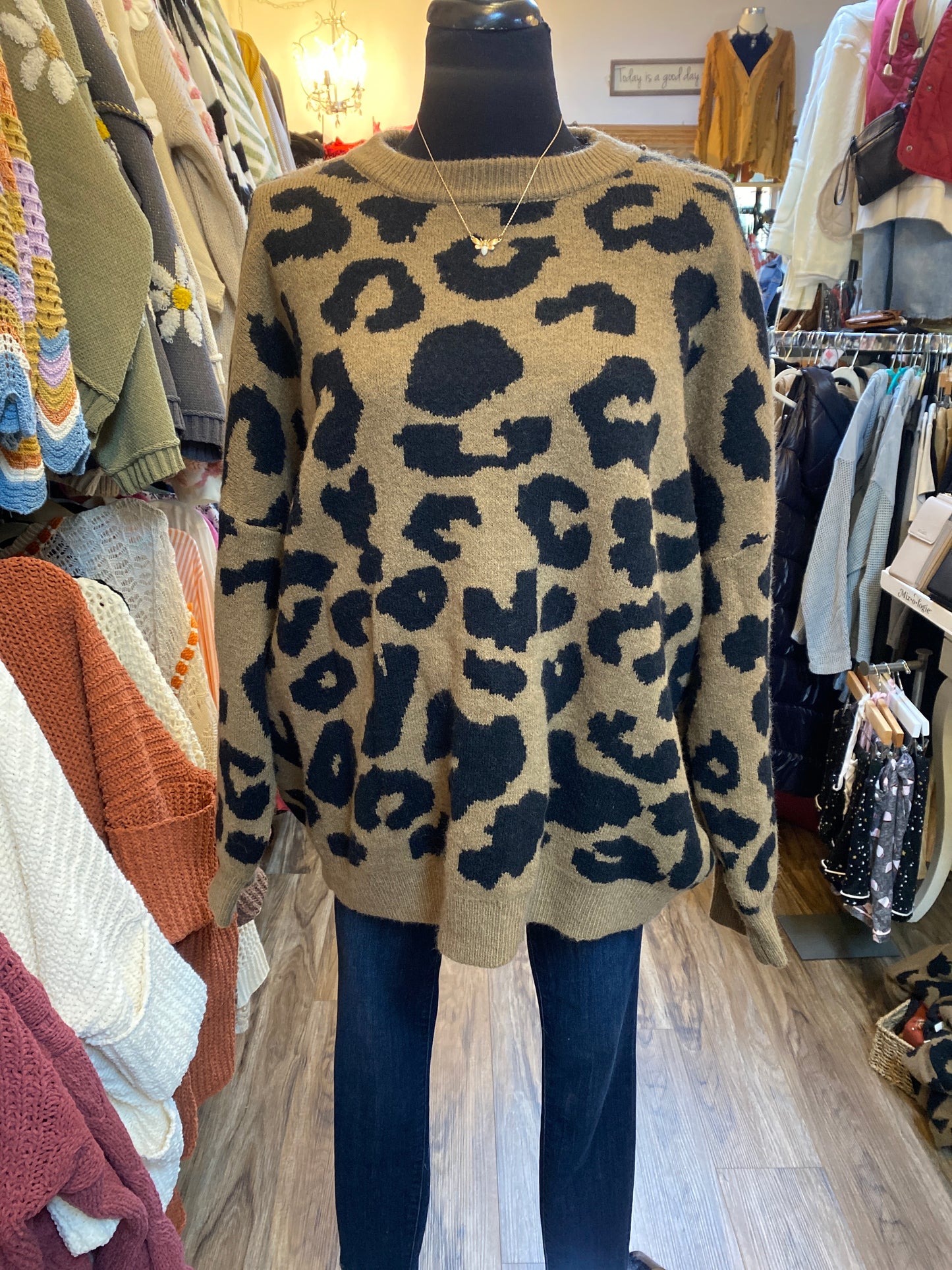 XL Leopard Sweater Top !