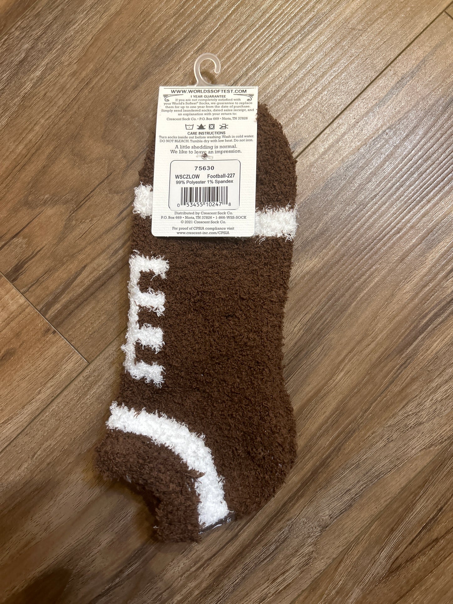 Football Low World's Softest Socks