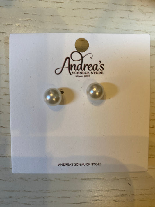 Pearl Studs