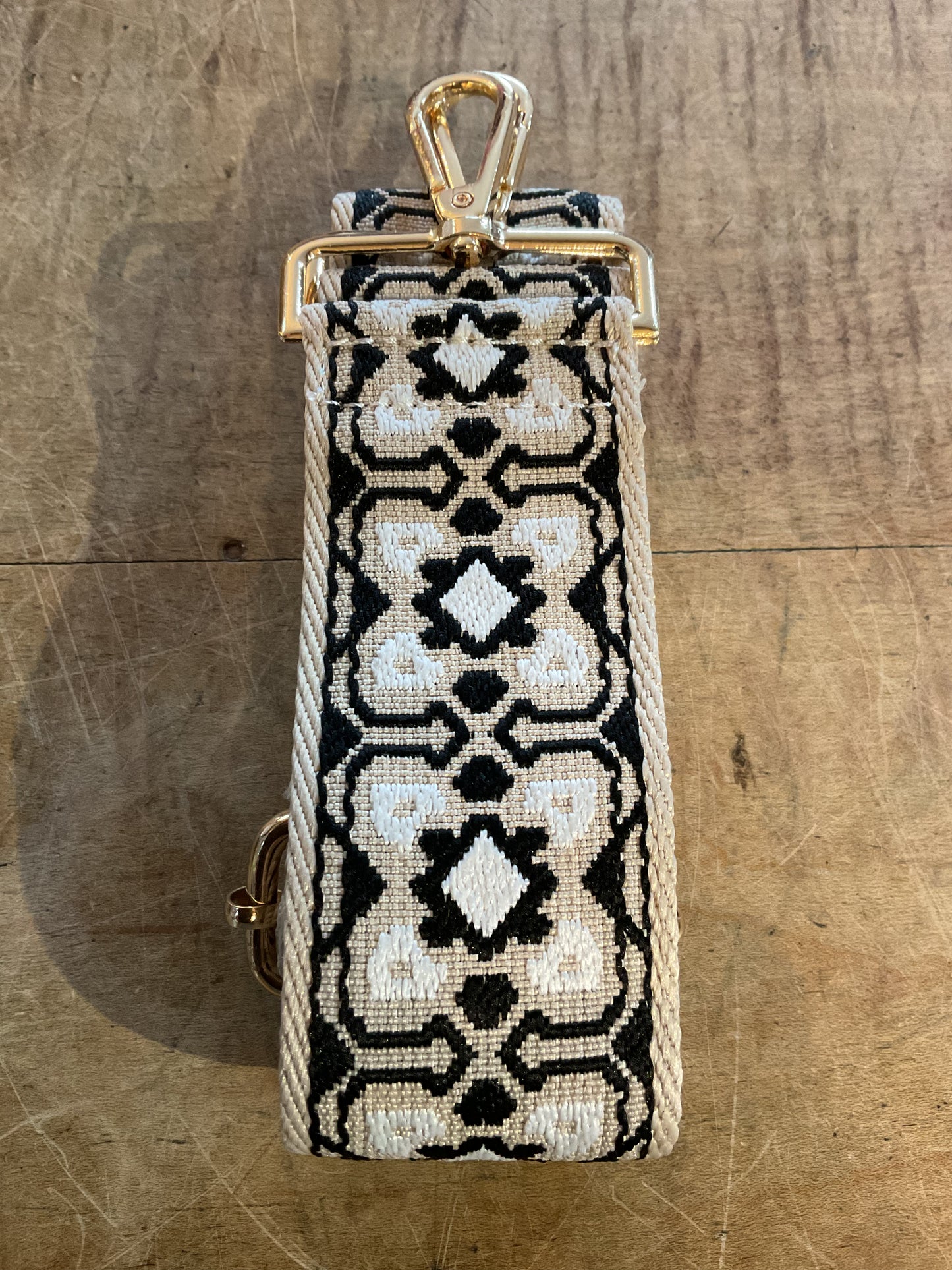 Purse Accent Strap Black Band Ivory