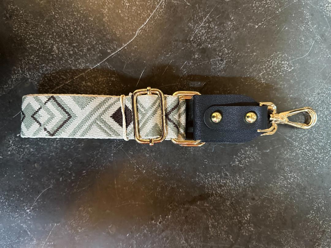 Purse Accent Strap Khaki Diamond Black