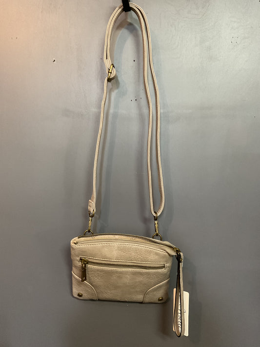 Dist Crossbody