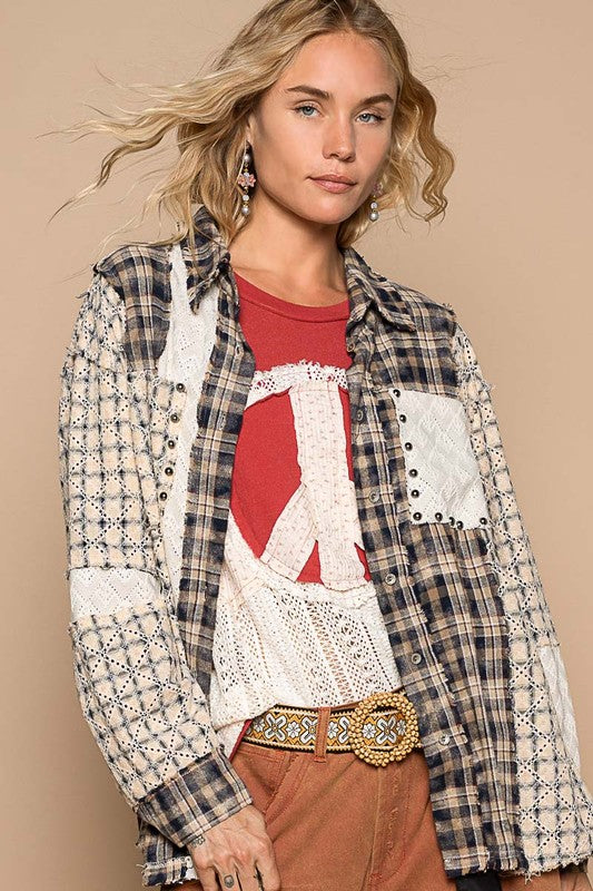 Oversized long sleeve lace contrast shirt in plaid