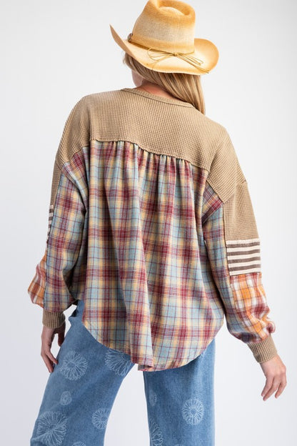 WASHED PLAID MIX THERMAL KNIT HENLEY TOP