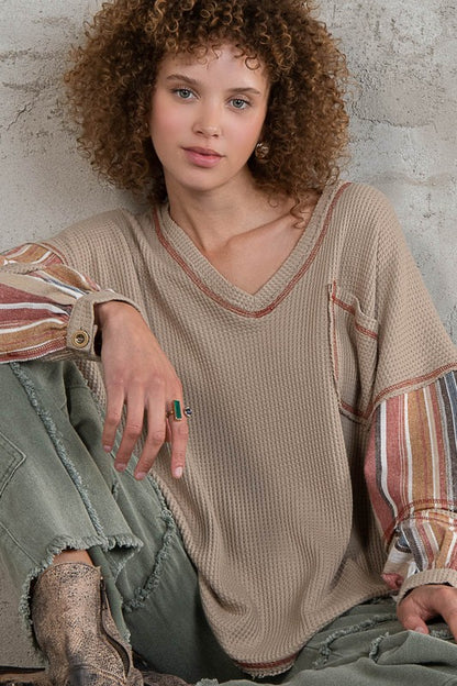 V-neck stripe balloon long sleeve thermal top Taupe