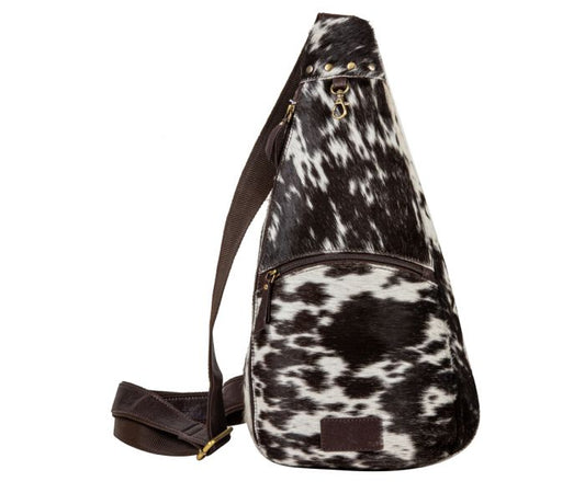 Cullom Trail Hairon Hide Bucket Sing Bag in Black S-8067